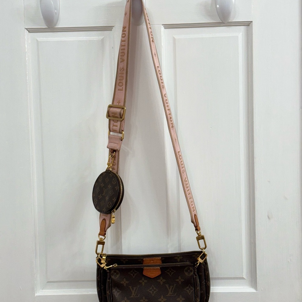 Louis Vuitton multi pouchette crossbody bag purse